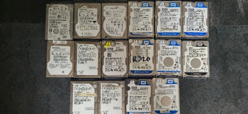 16x 2,5" SATA HDD 250-640GB WD HGST Toshiba  | getest, Intern, Gebruikt, PCmeneer, 640gb