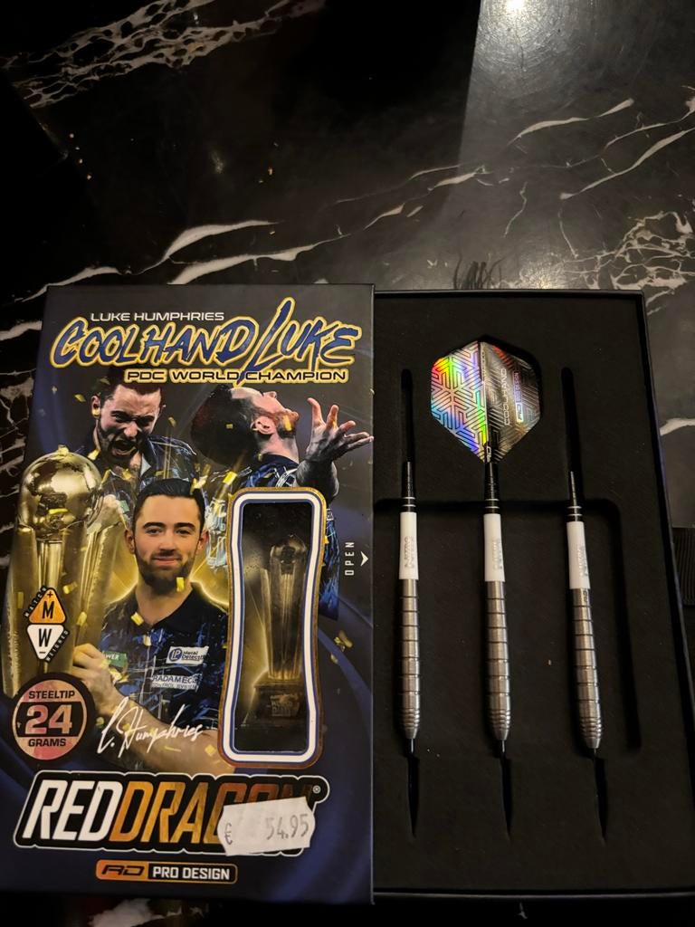 Luke Humphries Darts - Red Dragon 24 gram, Sport en Fitness, Darts, Ophalen of Verzenden, Zo goed als nieuw, Pijlen