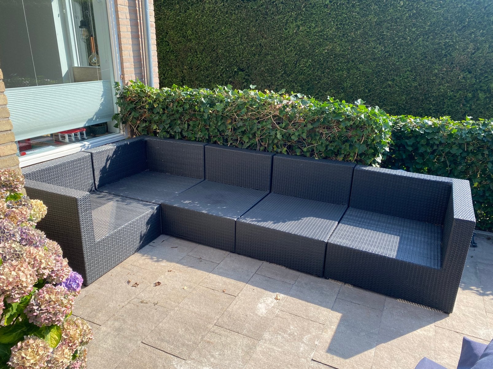 Kunststof rotan loungebank, Tuin en Terras, Ophalen, 5 zitplaatsen, Rotan, Zo goed als nieuw
