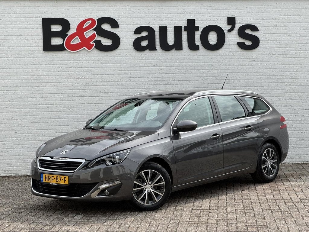 Peugeot 308 SW 1.2 PureTech Allure Leder/alcantara Led kopla, Gebruikt, 1199 cc, 635 kg, Parkeersensor