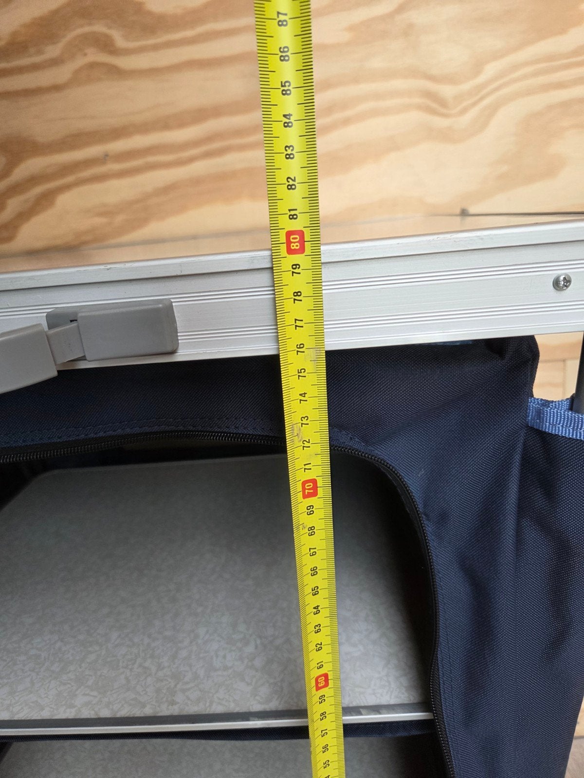 Opvouwbare campingkast met 3 planken en tafelblad, Caravans en Kamperen, Ophalen of Verzenden, Gebruikt