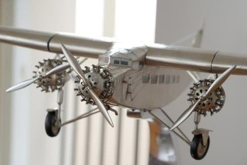 Ford Trimotor, Hobby en Vrije tijd, Modelbouw | Vliegtuigen en Helikopters, Sales.eu@authenticmodels.com, Zo goed als nieuw, De Hallen 1, Groningen