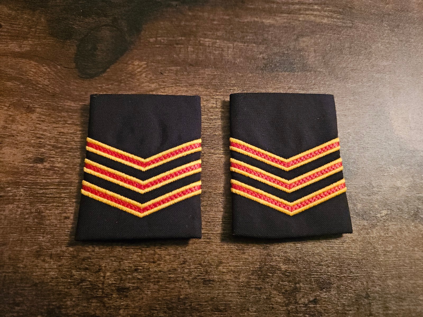 Schuifpassant Hoofdbrandwacht / manschap B brandweer, Ophalen of Verzenden, Nederland, Embleem of Badge