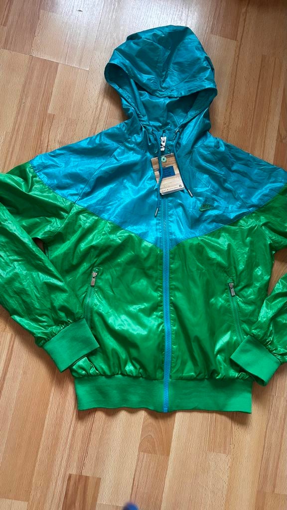Nieuwe Nike jas - Vrije tijd, Ophalen of Verzenden, Nieuw, Groen