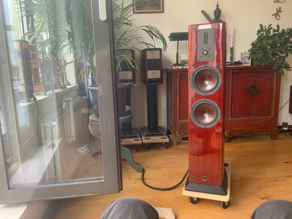Dali Helicon 400. Mk1 Zeer muzikale high end speakers., Zo goed als nieuw, 120 watt of meer, Front, Rear of Stereo speakers, Ophalen