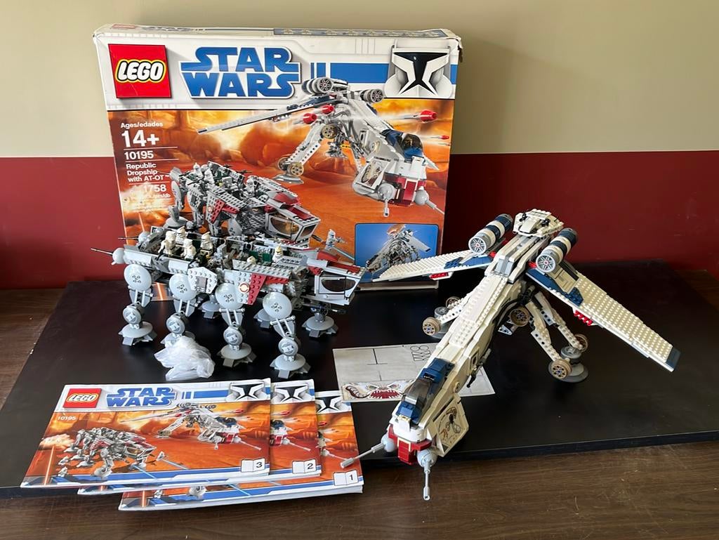 Lego Star Wars 10195 Republic Dropship with AT-OT, Ophalen, Zo goed als nieuw, Complete set, Lego