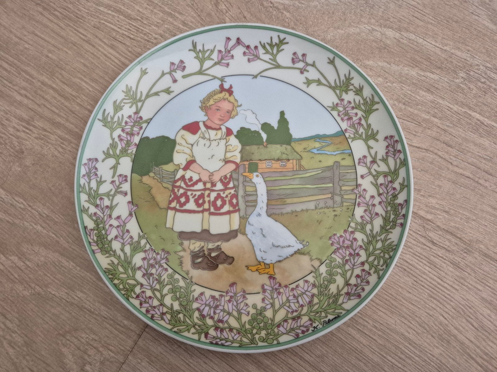 Villeroy & Boch Heinrich UNICEF wandbord No. 1, Antiek en Kunst, Antiek | Wandborden en Tegels, Ophalen of Verzenden