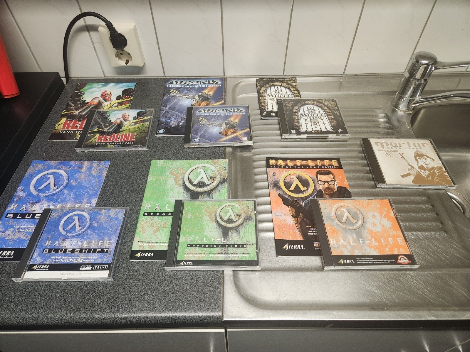 PC CD-ROM Games: Half-Life, Wheel of Time, Adrenix, Redline, Gebruikt, Shooter, 1 speler, Eén computer