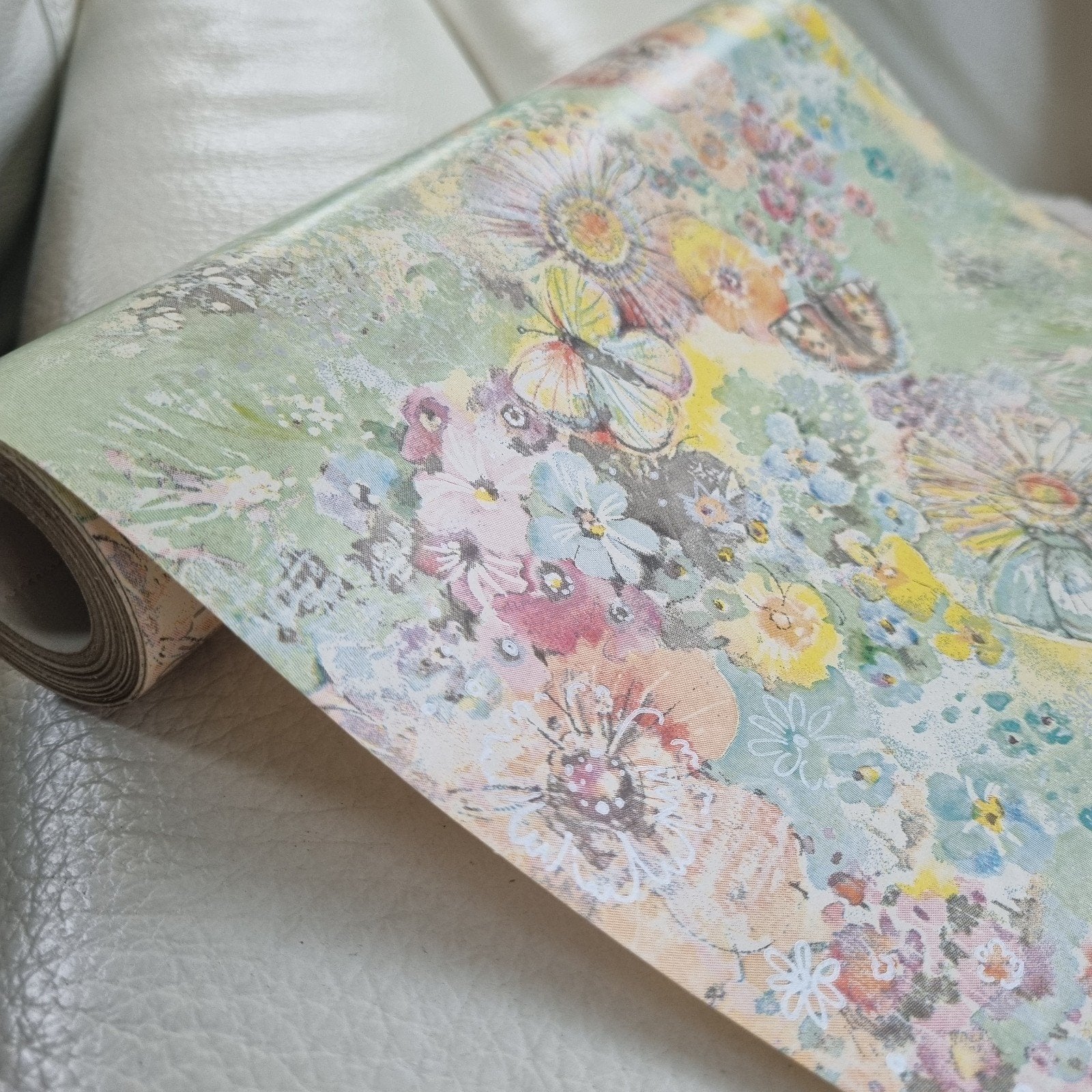 Cadeaupapier vlinders bloemen papier winkelrol inpakpapier, Verzenden, Sqore Boutique, Sqoreboutique@gmail.com, NL