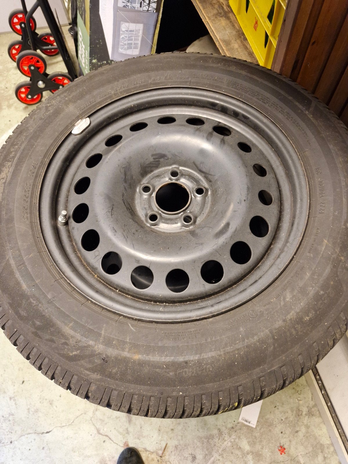 Ford Kuga Winterbanden met velgen 225/65R17 106V, Auto-onderdelen, Ophalen, Gebruikt, Banden en Velgen, 17 inch