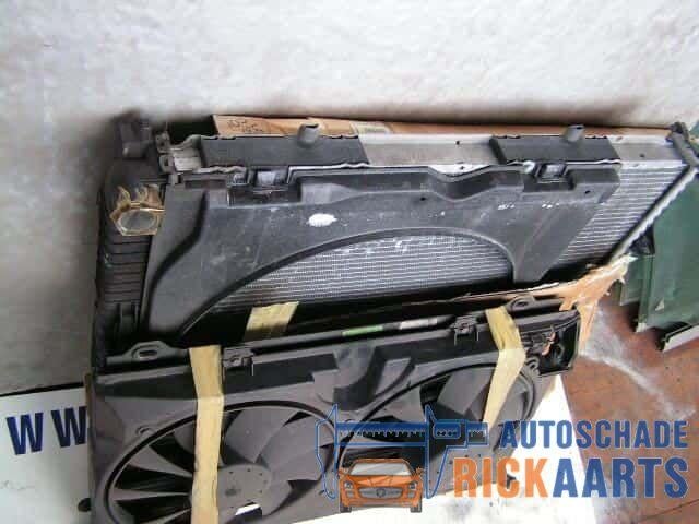 Mercedes E W210 320 cdi aircoradiateur W2108300470, Gebruikt, -, Ophalen of Verzenden, -