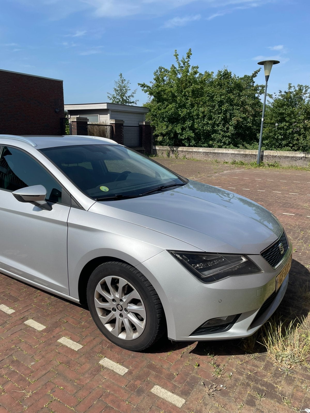 Seat Leon 1.6 TDI 110pk 2015 Grijs, Auto's, Seat, Particulier, Leon, Diesel, A, Stationwagon, Handgeschakeld, Origineel Nederlands