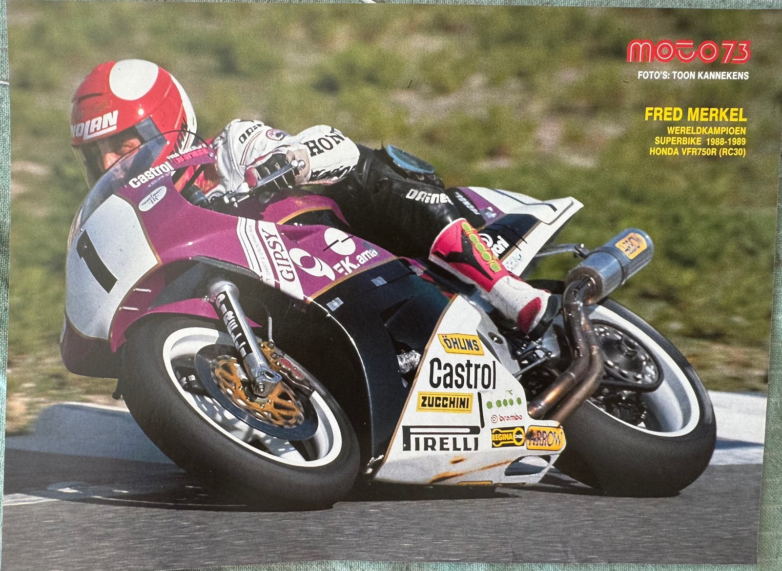 Poster 1990 Fred Merkel op Honda VFR750R RC30, Verzenden, Zo goed als nieuw, Auto's
