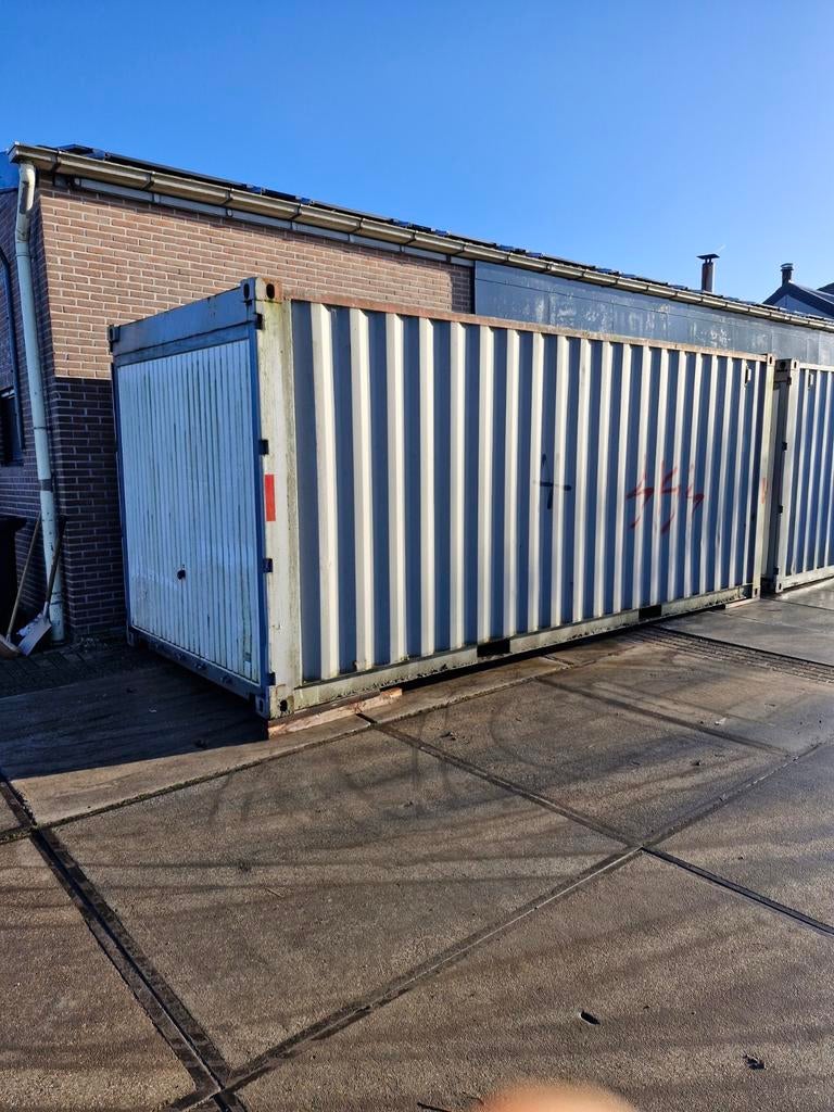 Te koop zeecontainer/opslagcontainer met garage kanteldeur, Ophalen of Verzenden