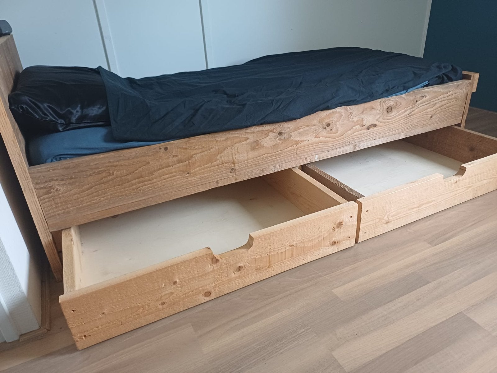 Twee prachtige steigerhouten bedden te koop, Ophalen, Gebruikt, 90 cm, Eenpersoons