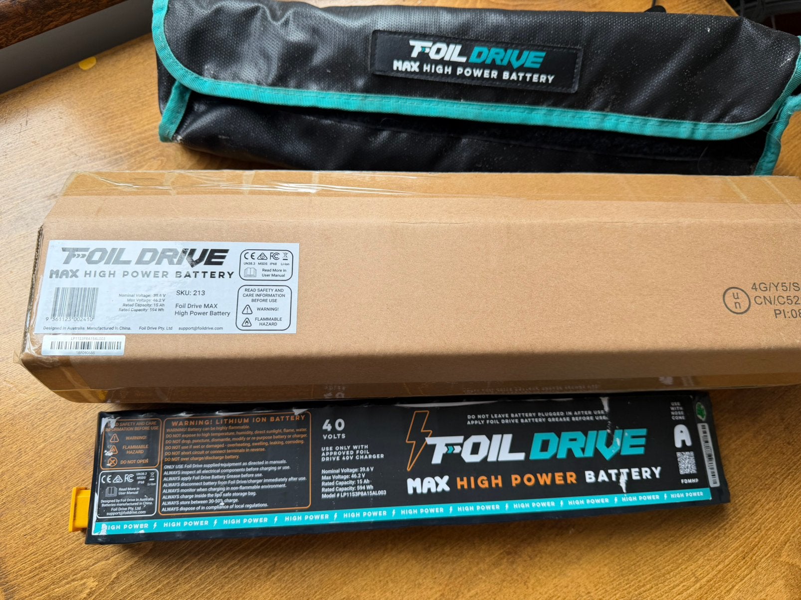 Foildrive high power max  batterij & FD fast charger 40 V, Ophalen of Verzenden, Wingsurf-wing