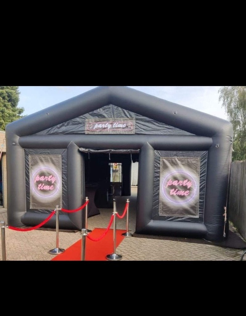 Opblaasbare disco/nachtclub huren incl plaatsen. 9x7m, Ophalen of Verzenden, Zo goed als nieuw, Verjaardag