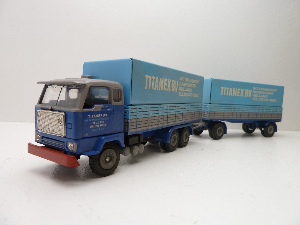 Volvo F88  '' Titanex - Driebergen '' Tekno '', Hobby en Vrije tijd, Modelauto's | 1:50, Ophalen of Verzenden, Zo goed als nieuw