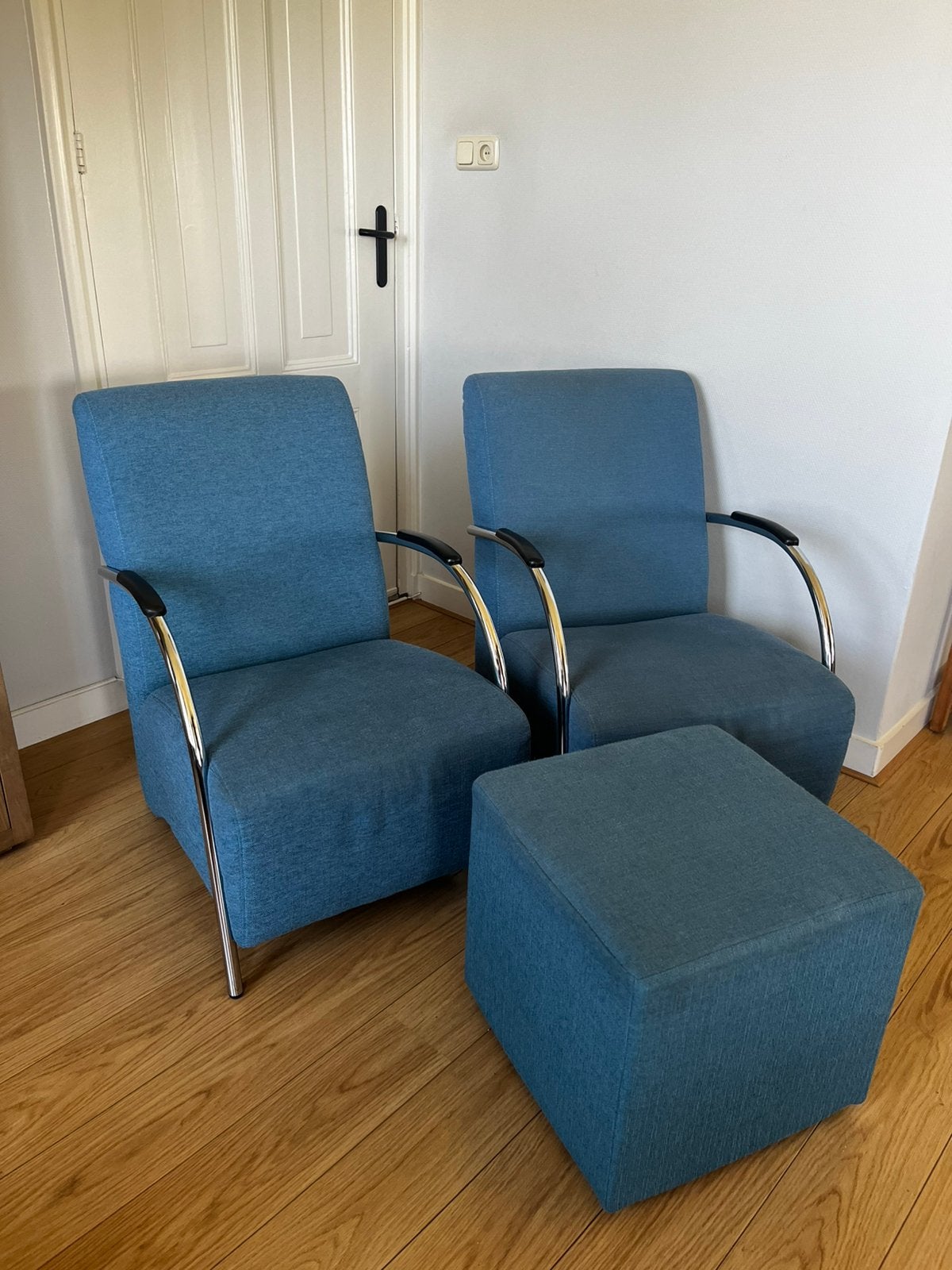 2 fauteuils met bijpassende hocker, Huis en Inrichting, Ophalen, Gebruikt, 75 tot 100 cm, Stof