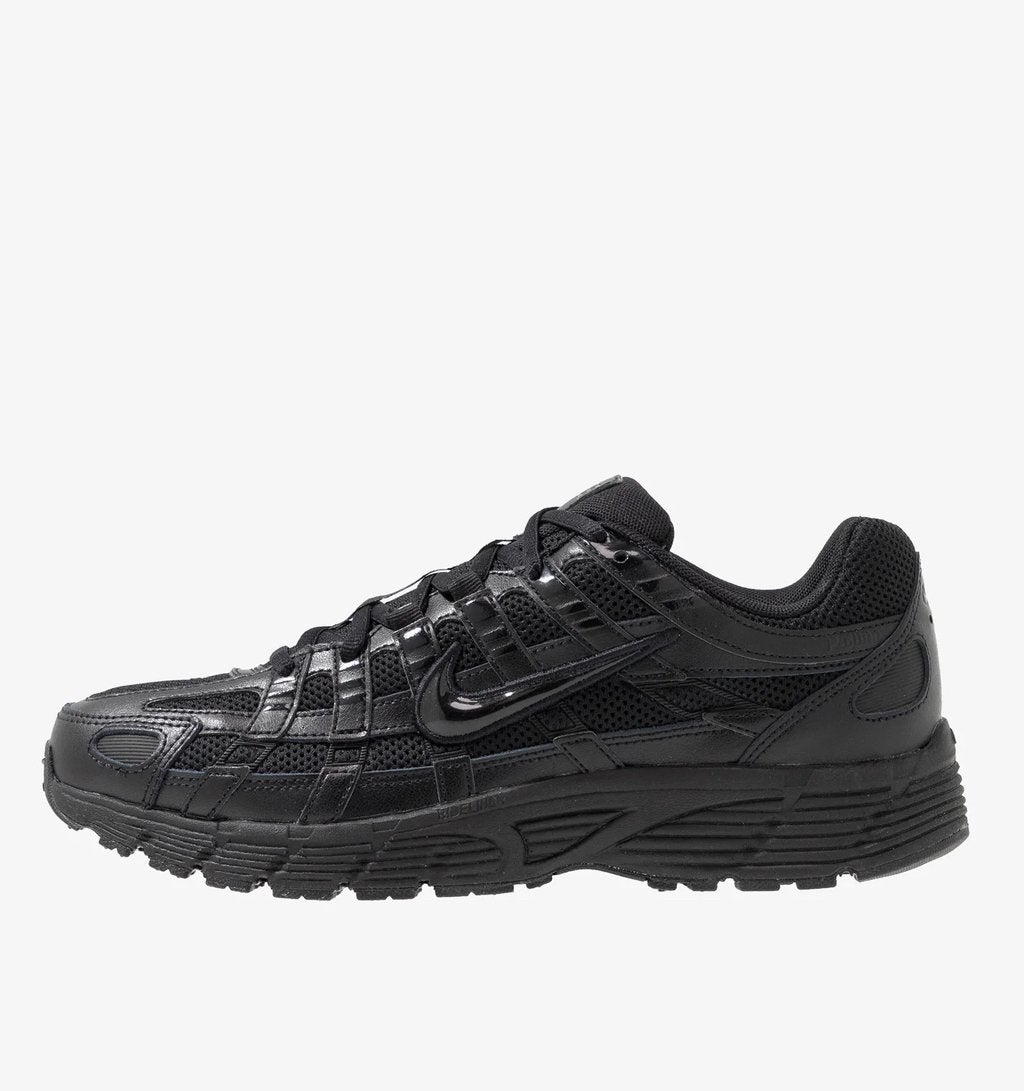 Nike P-6000 ‘Triple Black’ - maat 43, Kleding | Heren, Product.Safety.ENEA@nike.com, Zwart, Nike, Nieuw