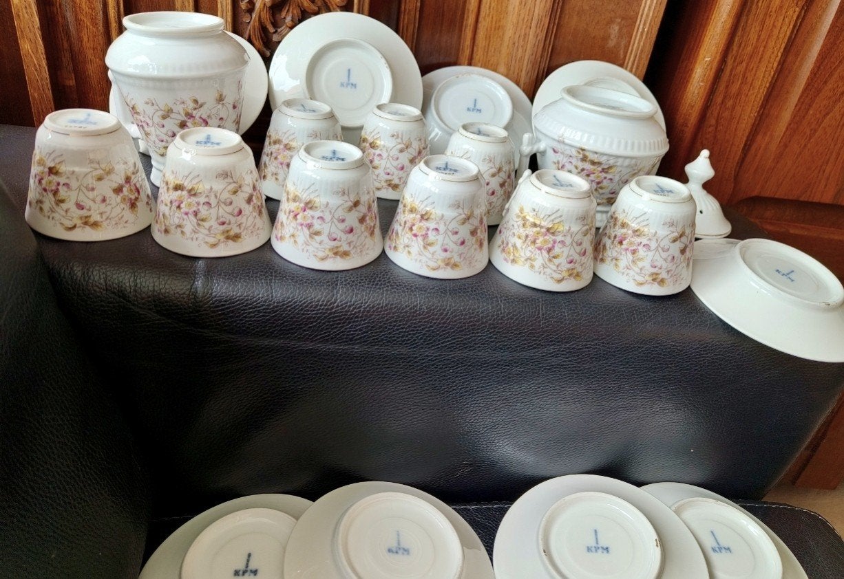 Vintage KPM Berlin Porseleinen Koffieservies met Bloemmotief, Antiek en Kunst, Ophalen of Verzenden