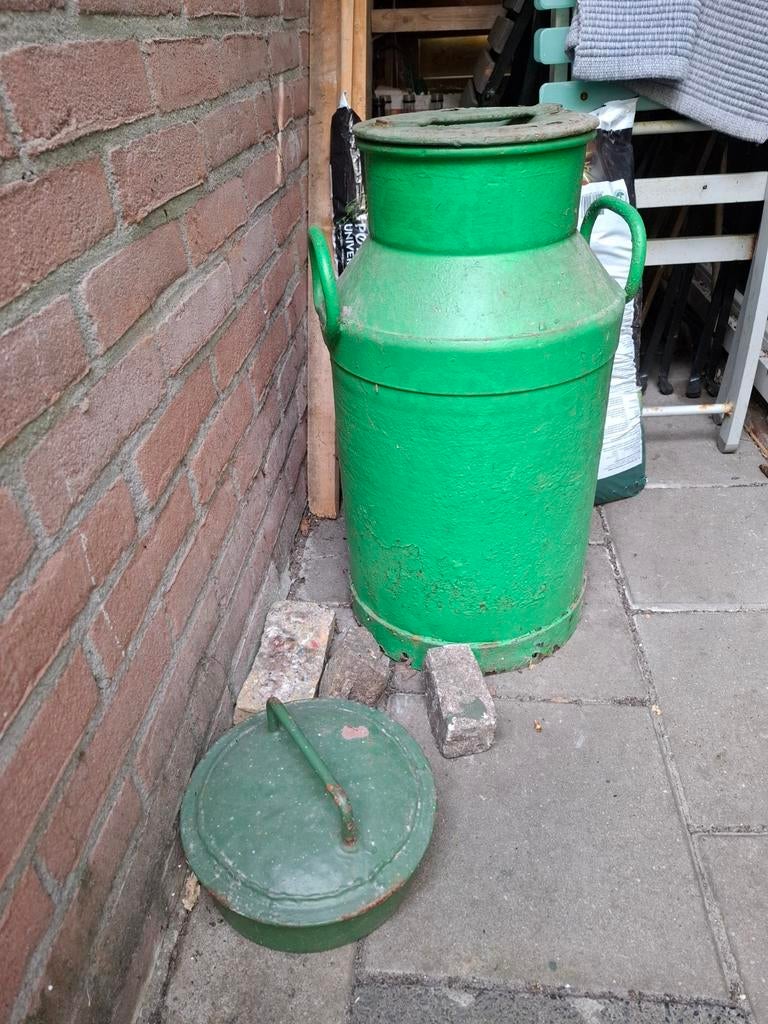 Mooie melkbus, Ophalen