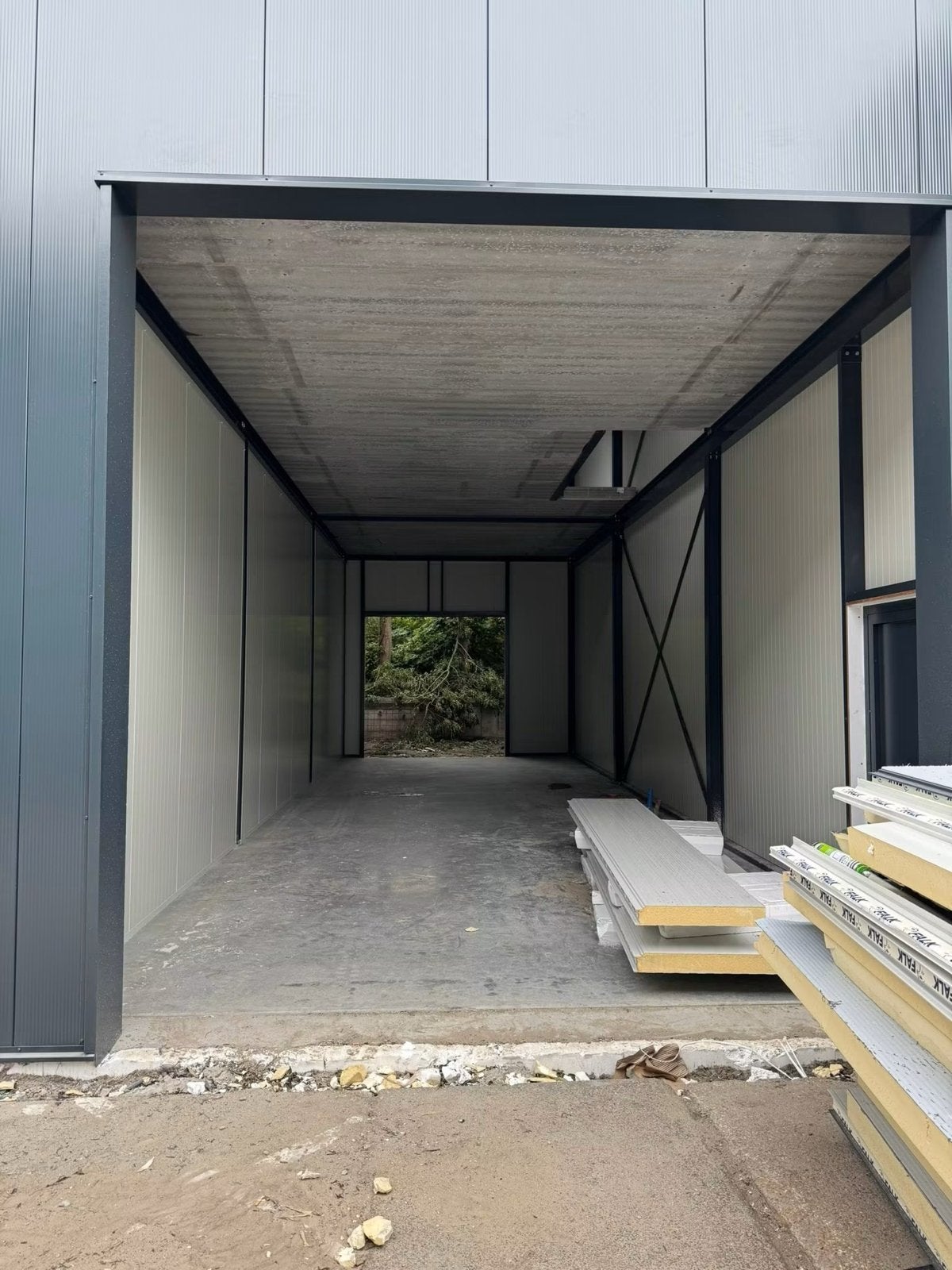 Twee nieuwbouwloodsen te huur aan de Castricummer werf, Zakelijke goederen, Machines en Bouw | Keten en Containers, Ophalen