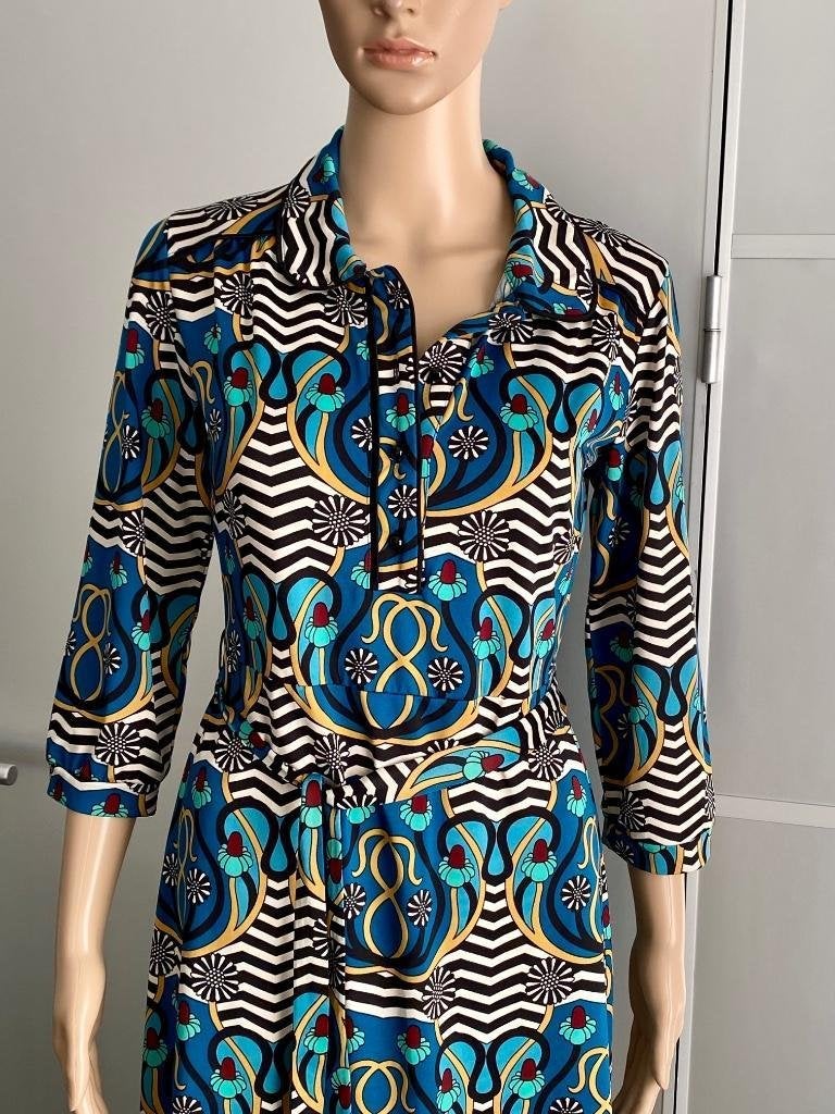 J413 King Louie maat S=36 jurk jurkje blauw/wit/zwart, Kleding | Dames, Jurken, Blauw, Ophalen of Verzenden, Zo goed als nieuw