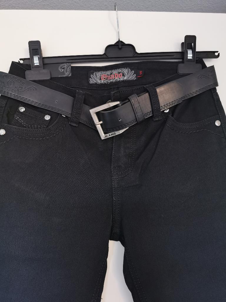 Nieuwe zwarte Onado jeans Maat S met bijhorende riem, Kleding | Dames, Onado, Zwart, Overige jeansmaten, Nieuw