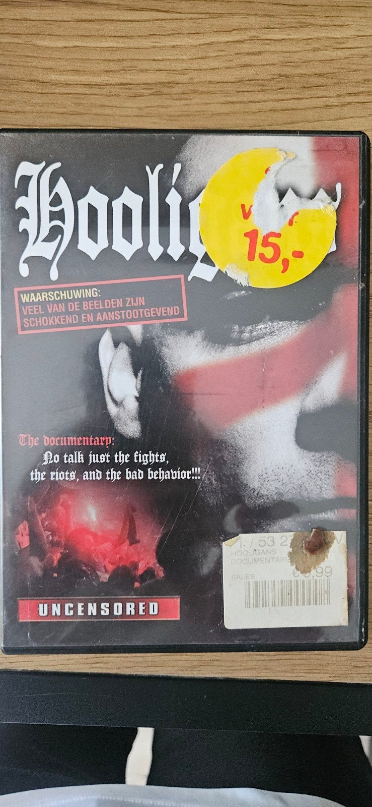 2 hooligans dvd,s 2e hands, 1 speler, Ophalen of Verzenden, Zo goed als nieuw, Vanaf 3 jaar