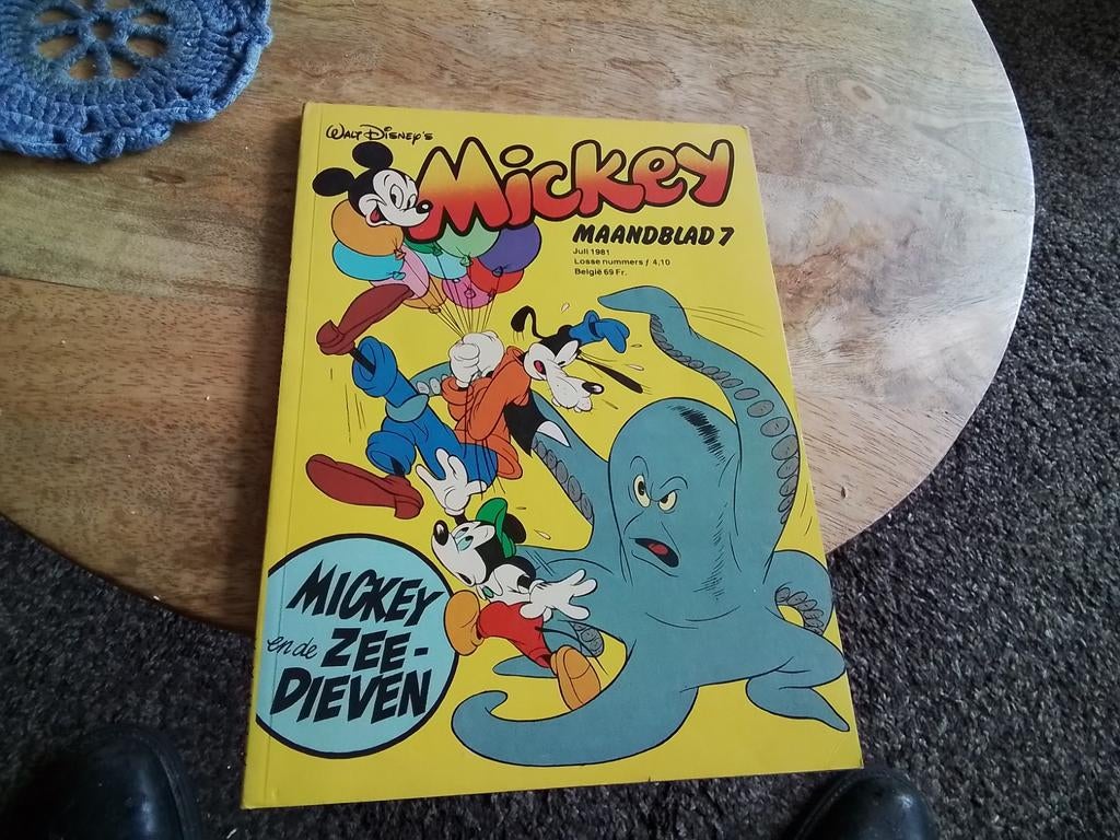 Mickey Maandblad 7 - Mickey en de Zee-Dieven (1981), Eén stripboek, Ophalen of Verzenden, Gelezen, Walt Disney
