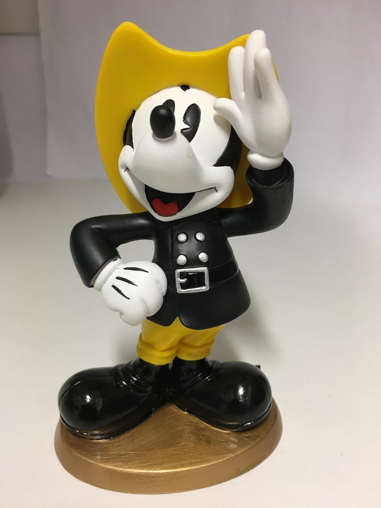 Disney Enchanting Collection Mickey Mouse Fireman brandweer, Verzamelen, Ophalen of Verzenden, Overige figuren, Zo goed als nieuw