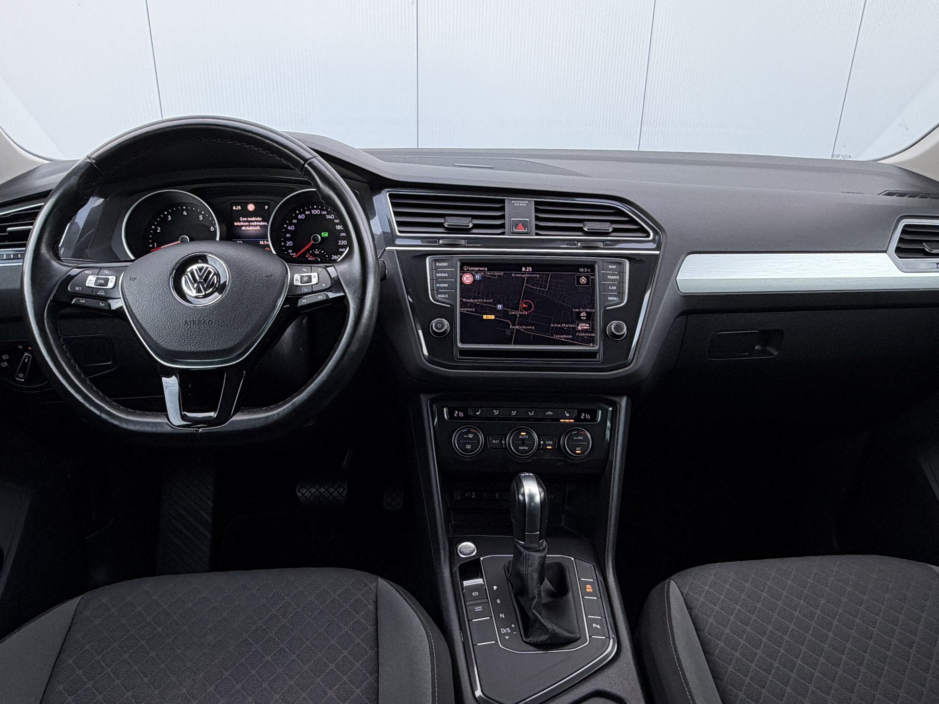 Volkswagen Tiguan 1.4 TSI ACT Connected Series Automaat Trek, Stof, Euro 6, 4 cilinders, 150 pk