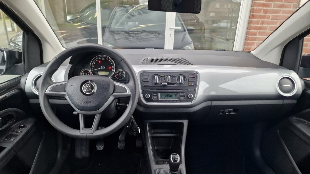 Skoda Citigo 1.0 Grt. Style, Airco Compleet onderhouden, Auto's, Dealer onderhouden, Stof, Gebruikt, Zwart