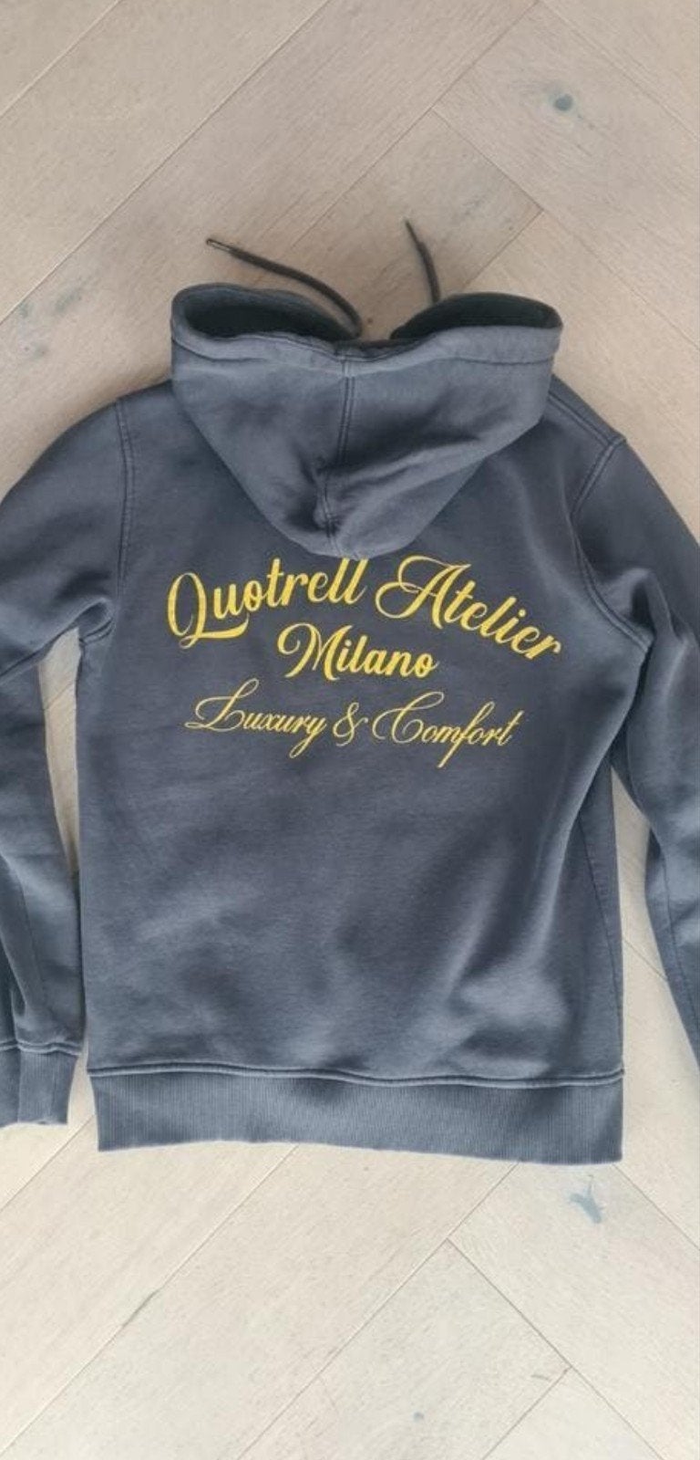 Quotrell Atelier hoodie, maat XS = 176, Trui of Vest, Ophalen of Verzenden, Jongen, Quotrell