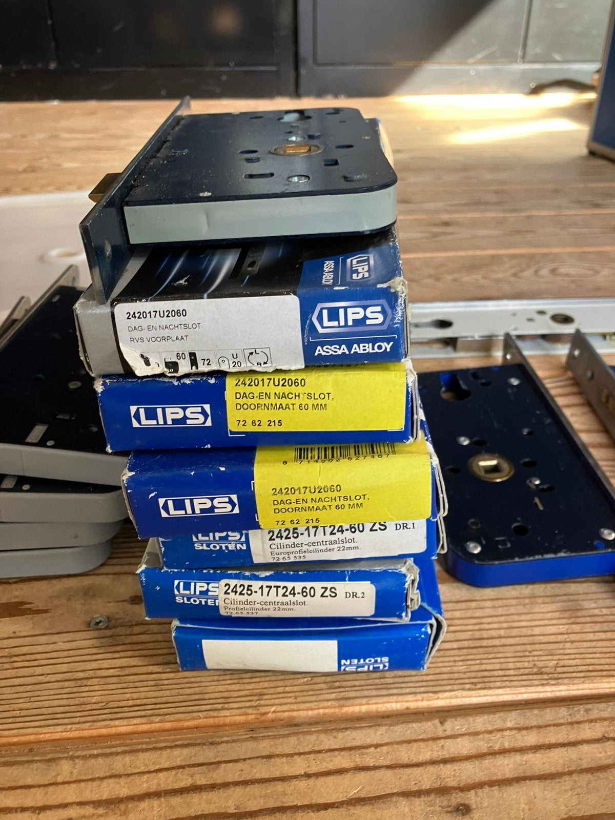 16 nieuwe LIPS sloten, Ophalen, Nieuw, Slot