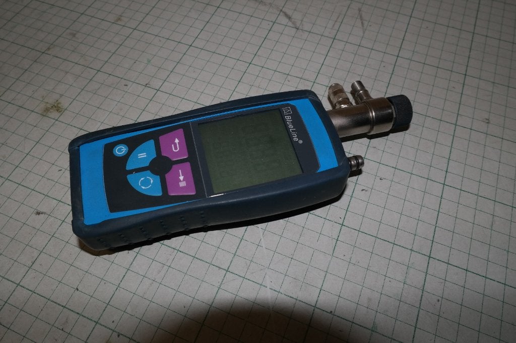 drukmeter s2401 S2601 euroindex druk meter ,manometer, Doe-het-zelf en Verbouw, Meetapparatuur, Gebruikt, Ophalen of Verzenden