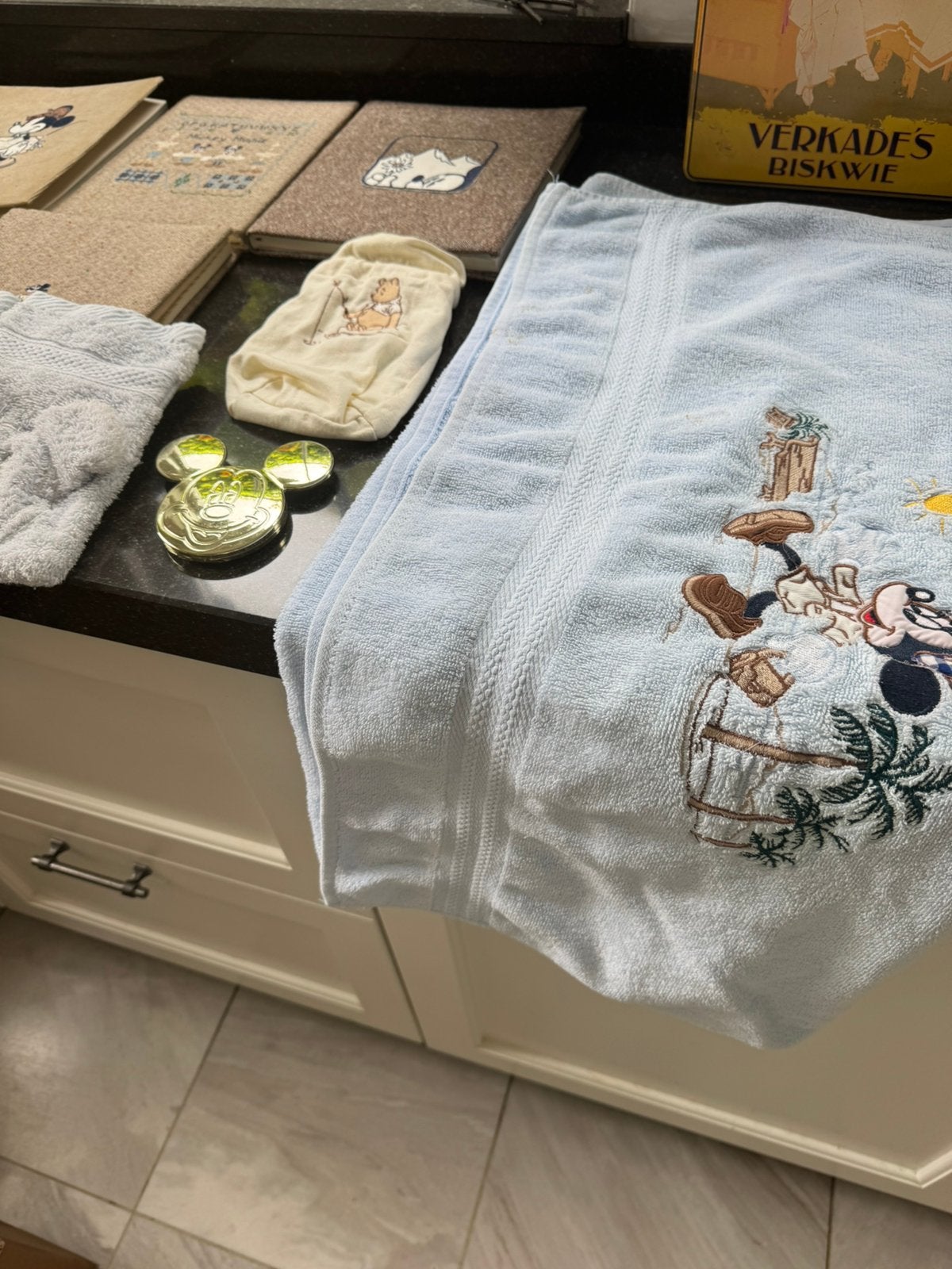 Heel veel van nieuwe handoeken en boekjes van Donaldson, Verzamelen, Disney, Ophalen of Verzenden, Mickey Mouse, Gebruikt, Kleding of Textiel