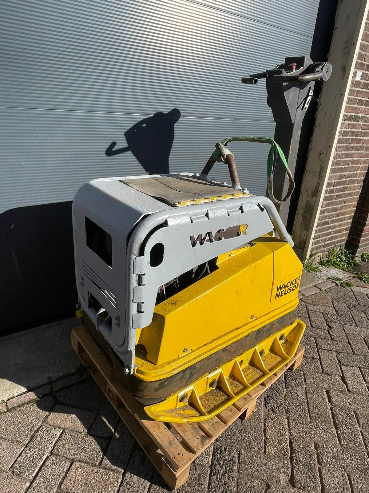 Wacker Neuson DPU 100/70, Ophalen