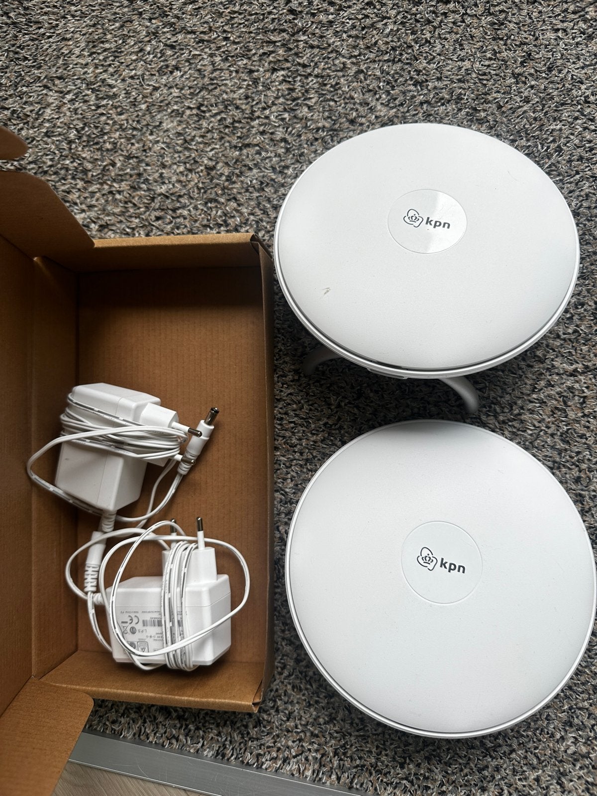 KPN SuperWifi punten (2 stuks) met adapters, Ophalen, Zo goed als nieuw, Router