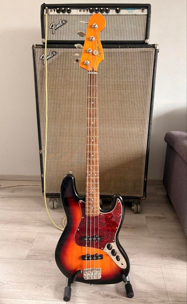 Squier Classic Vibe Jazz Bass 3 Tone Sunburst, Ophalen of Verzenden, Zo goed als nieuw, Elektrisch