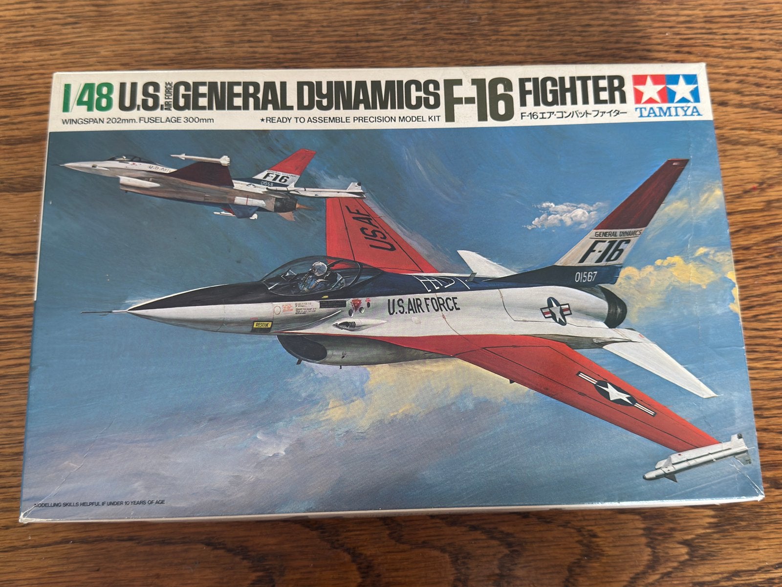Tamiya 1/48 F-16A met decal set, Hobby en Vrije tijd, Modelbouw | Vliegtuigen en Helikopters, Ophalen of Verzenden, Zo goed als nieuw