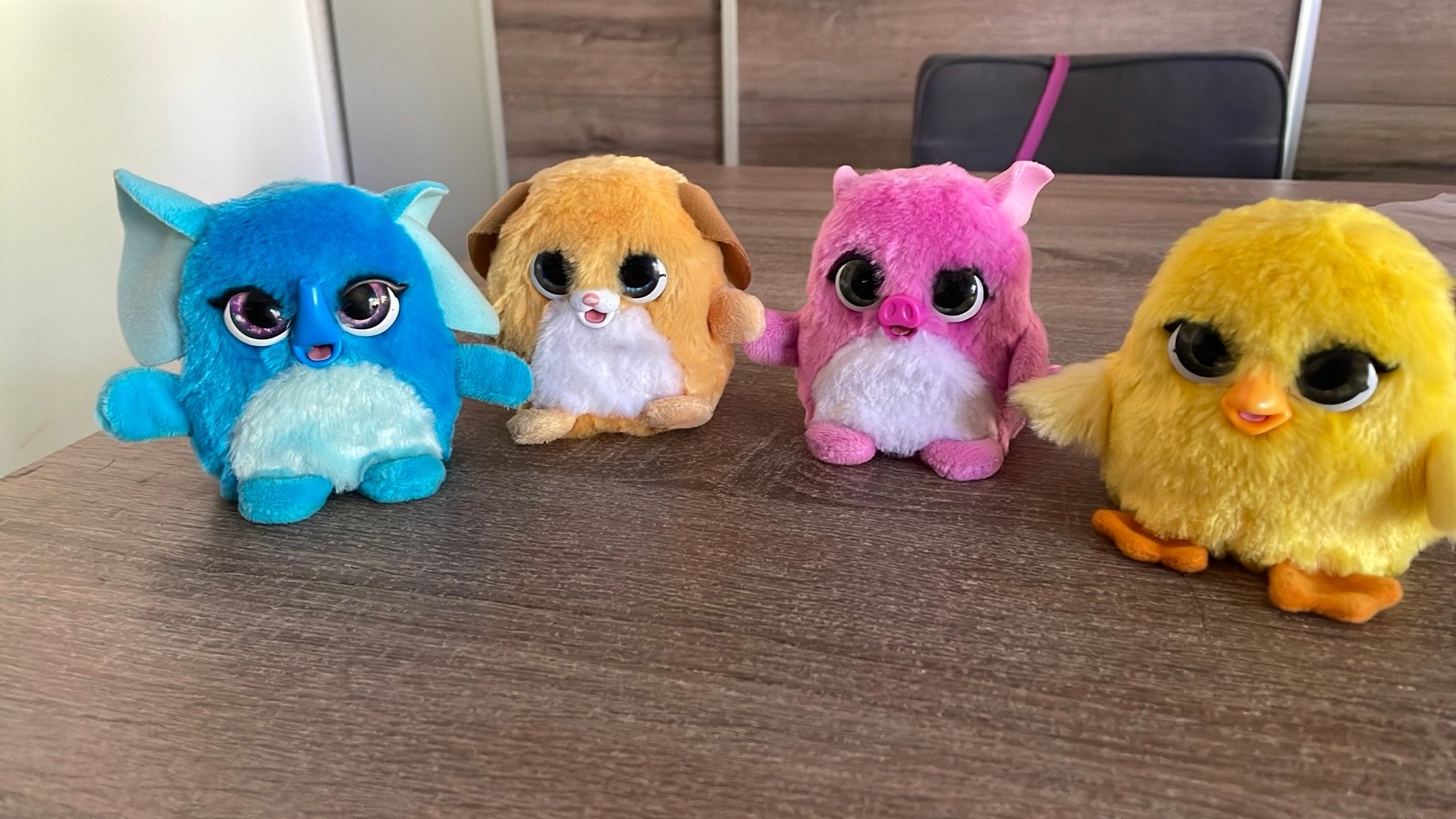 4 Fur Real furby knuffels met licht en geluid!, Kinderen en Baby's, Ophalen of Verzenden, Zo goed als nieuw, Overige typen