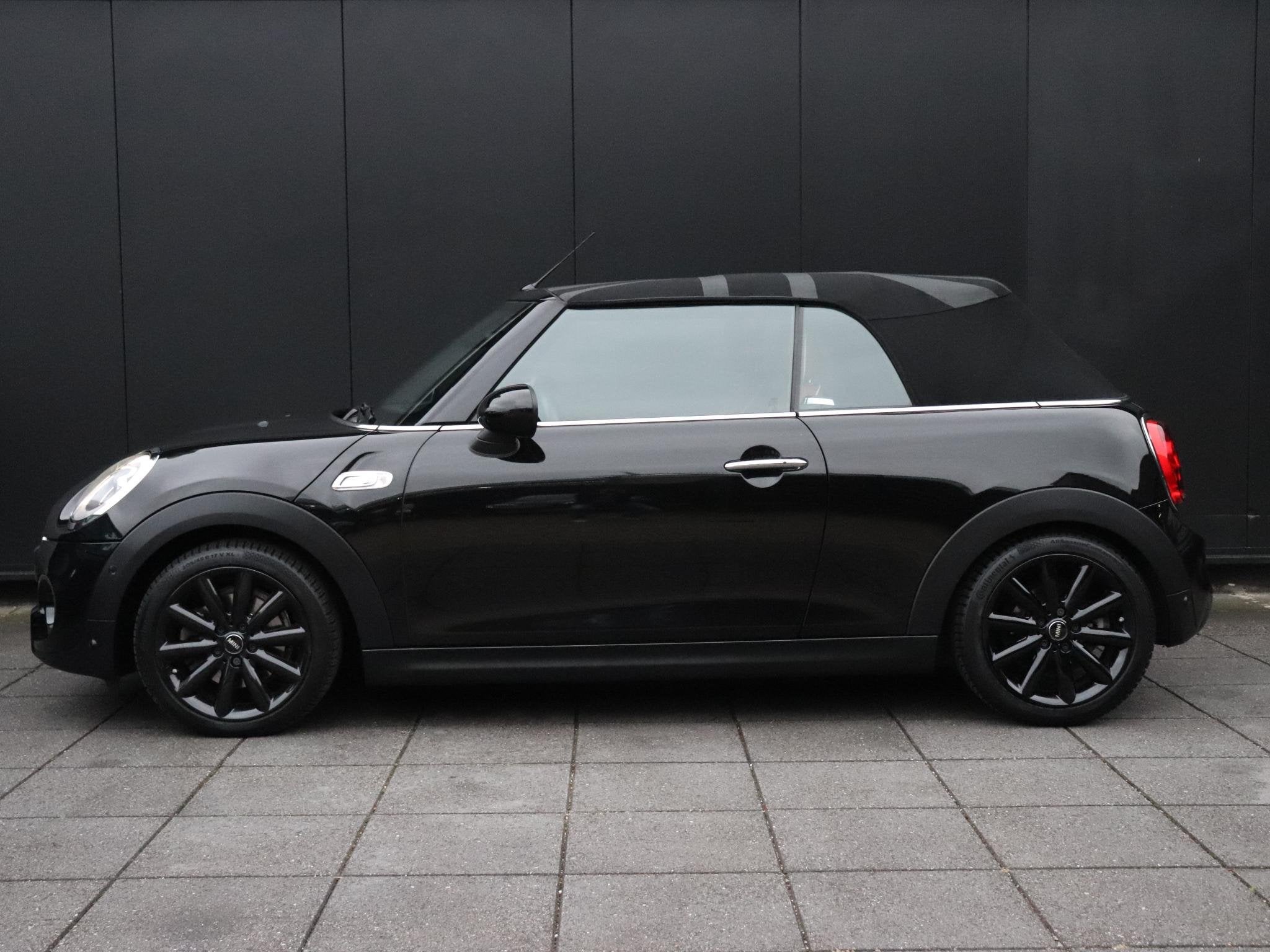 MINI Cabrio 2.0 Cooper S Chili Serious Business AUT | LEER |, Auto's, 1998 cc, Gebruikt, Euro 6, Cabriolet