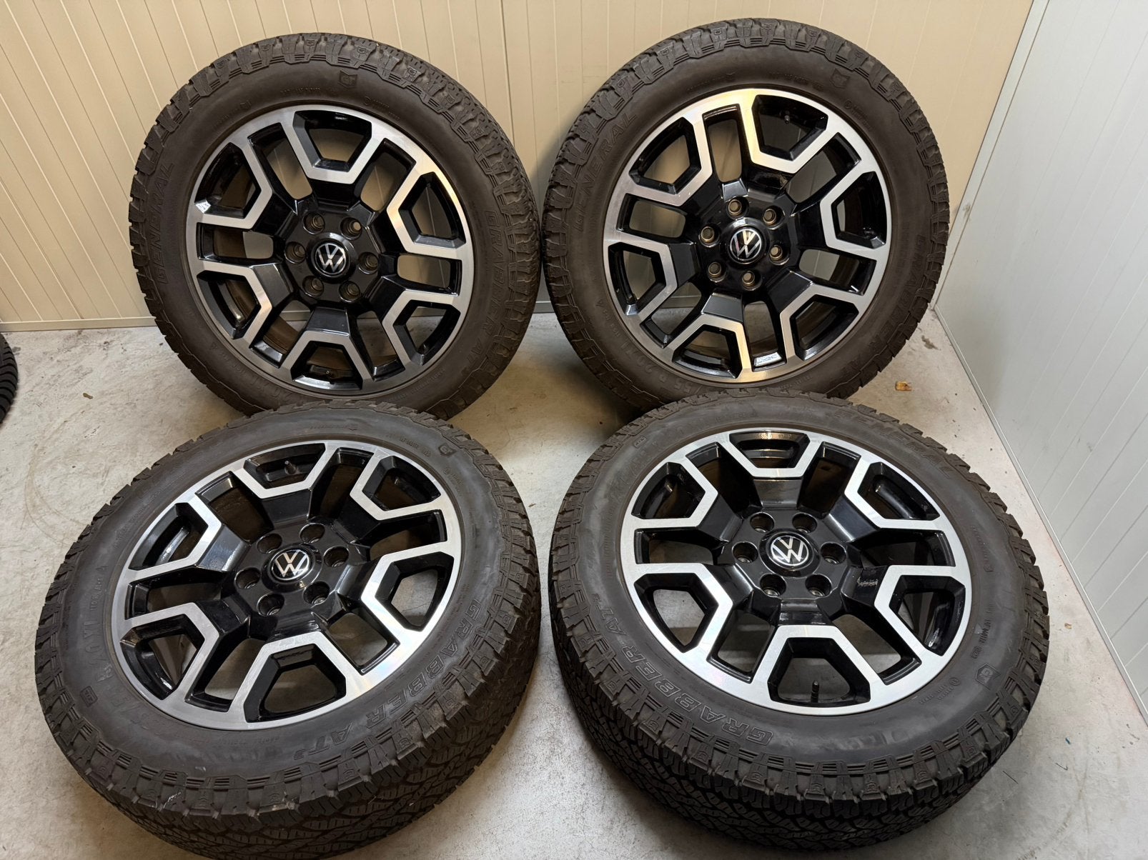 Originele VW Amarok 20 inch Bendigo 6x139,7 2023 sneeuwvlok, Ophalen, Gebruikt, 255 mm, Banden en Velgen
