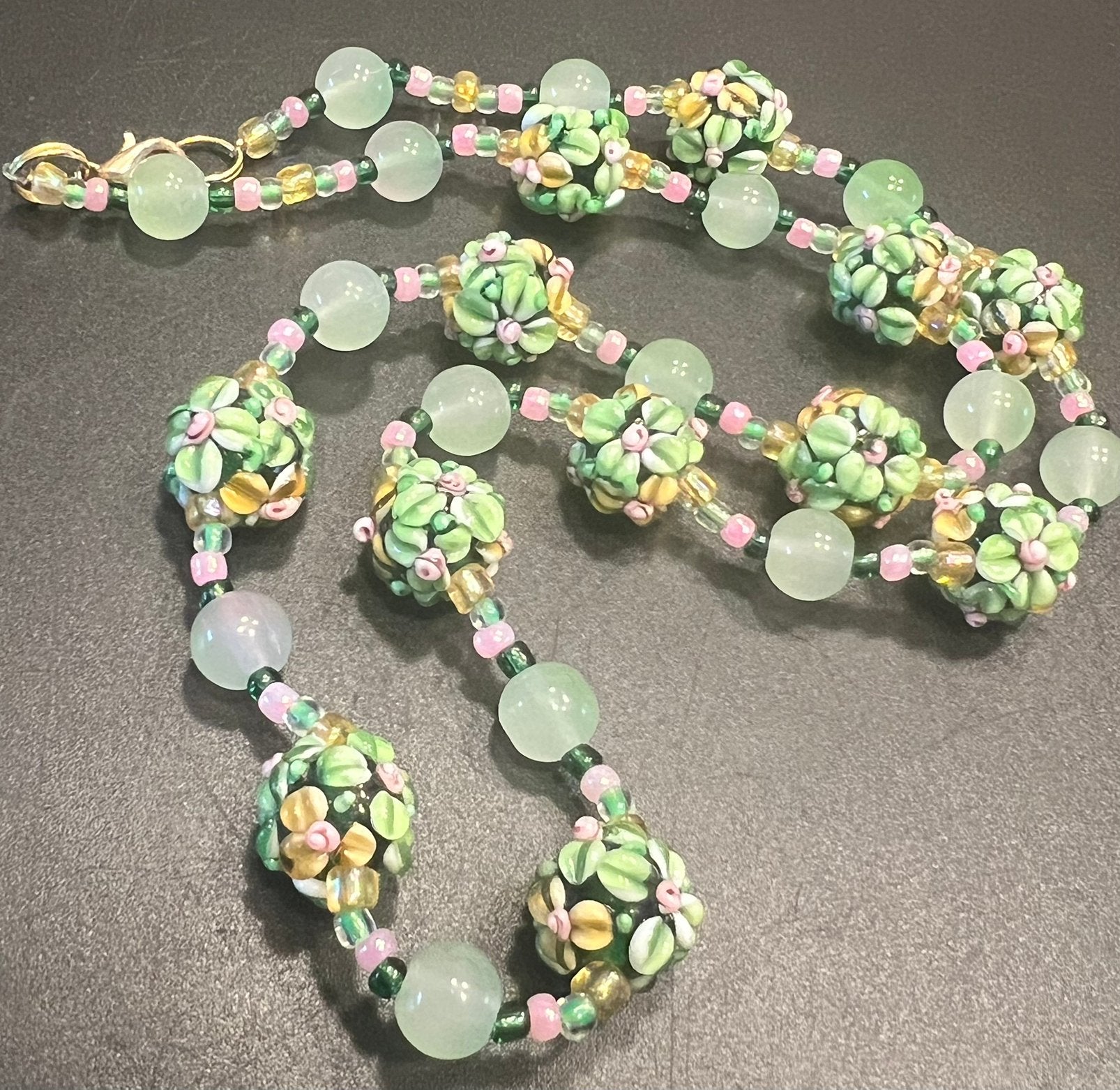 Mooie Murano stijl lampwork groene weddingcake kralenketting, Sieraden, Tassen en Uiterlijk, Kettingen, Ophalen of Verzenden, Zo goed als nieuw