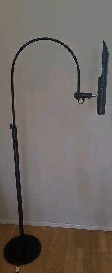 Mid-century matzwarte vloerlamp Koch&Lowy, Zo goed als nieuw, Zestiger jaren, Metaal, 150 tot 200 cm