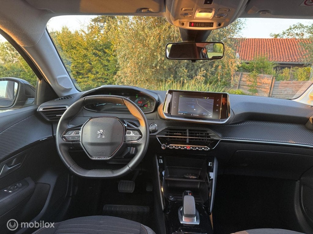 Peugeot e-208 EV Active 50 kWh | 3-fase | Carplay, Auto's, Peugeot, 136 pk, Gebruikt, Met garantie (alle), Zwart