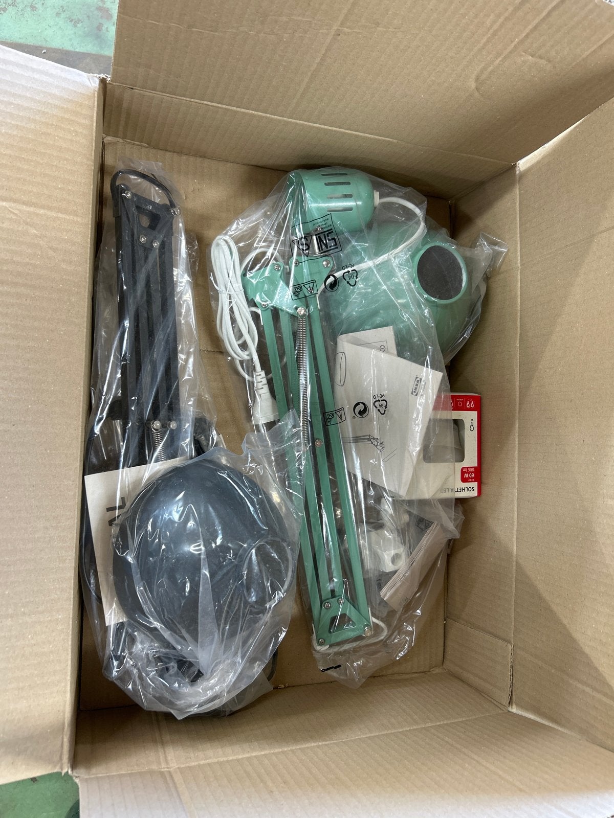 2x IKEA TERTIAL Bureaulampen (Mintgroen & Zwart) + Spaarlamp, Huis en Inrichting, Metaal, Meerkleurig, Nieuw, Modern