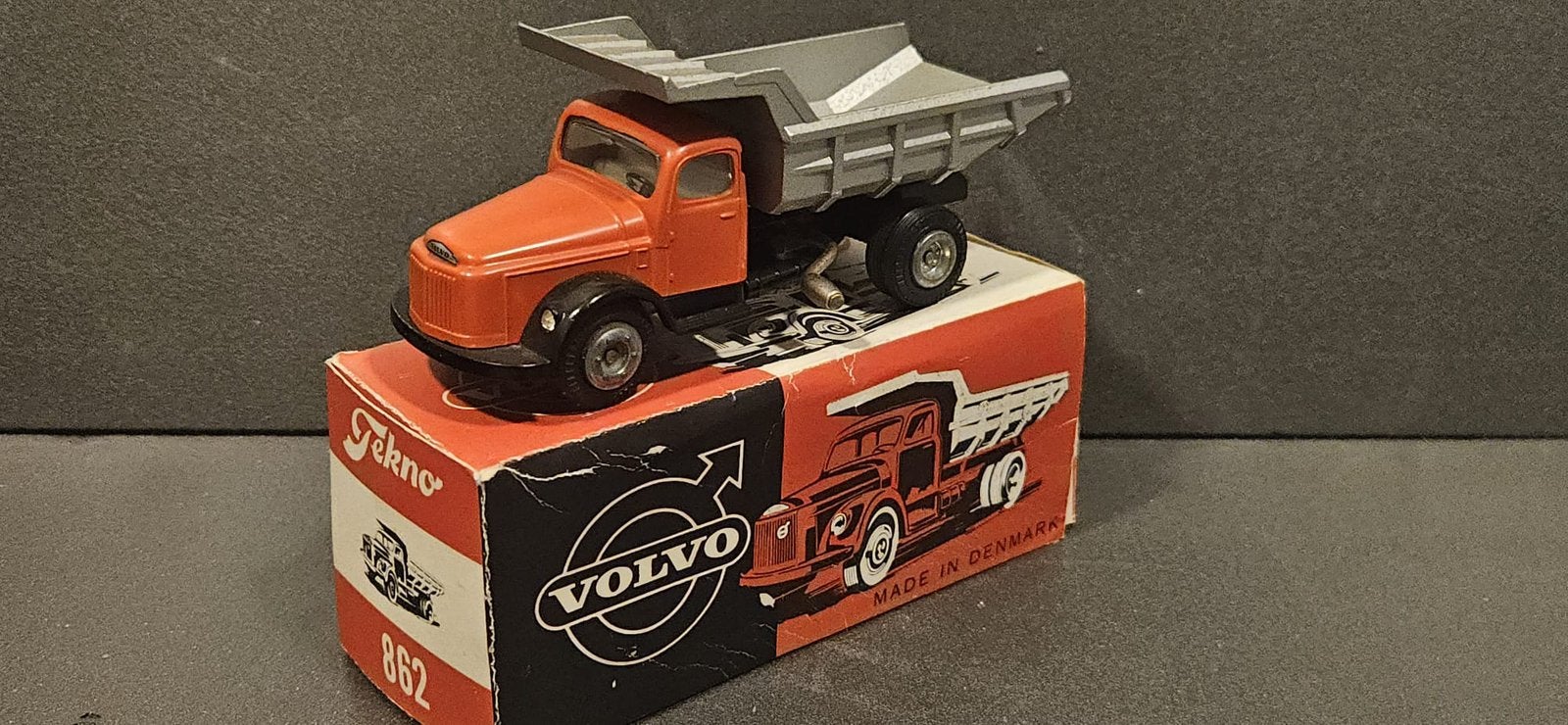 Tekno denmark volvo kieper, Hobby en Vrije tijd, Ophalen of Verzenden, Zo goed als nieuw, Bus of Vrachtwagen, Tekno